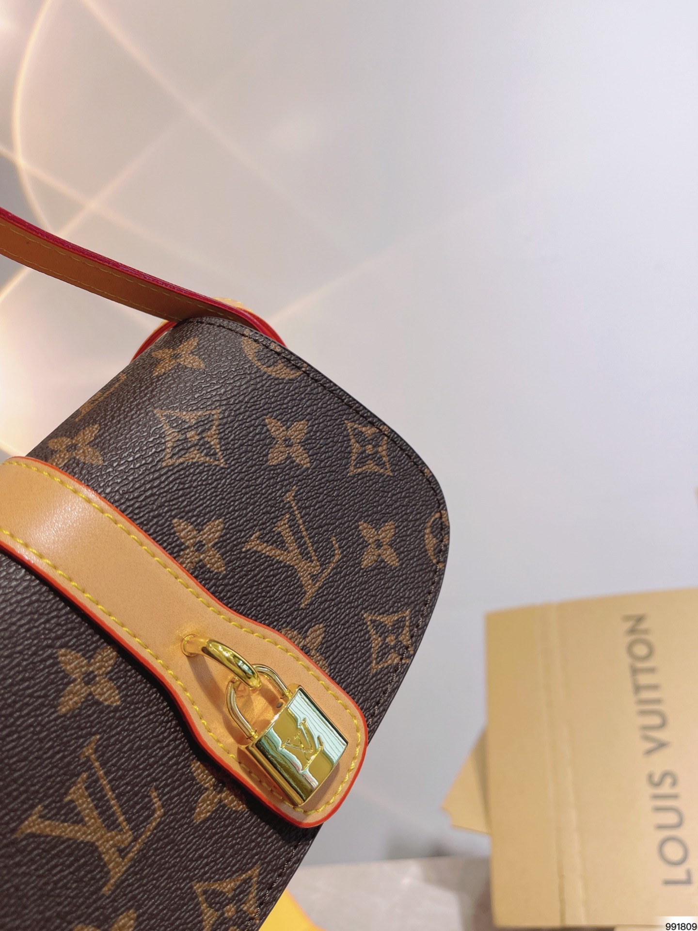 LV $51 gallery