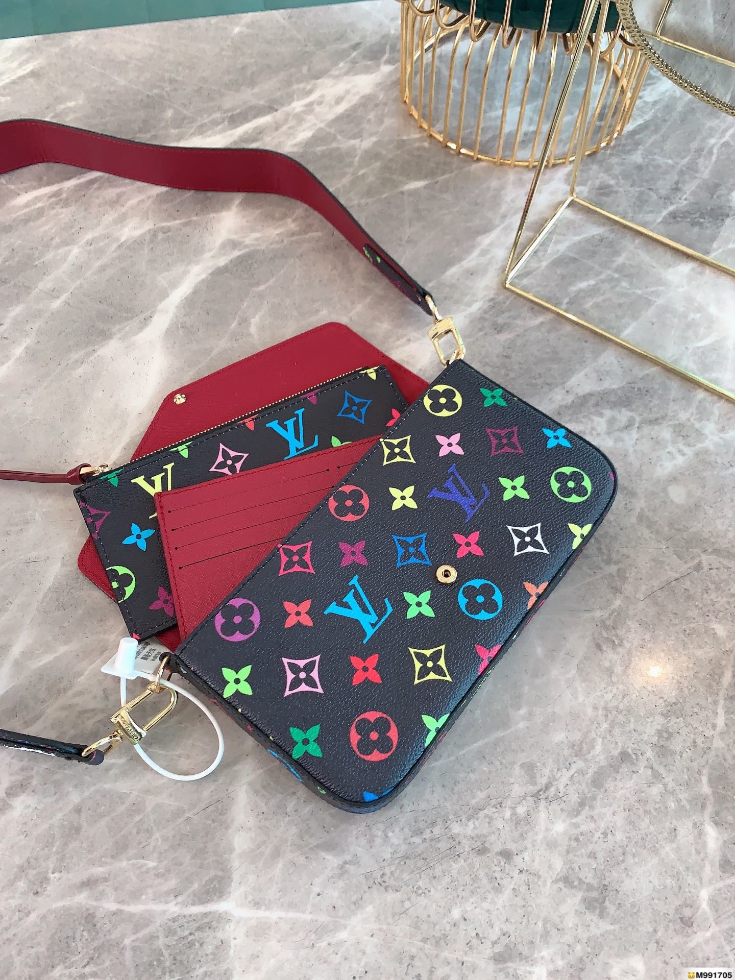 LV $51 gallery