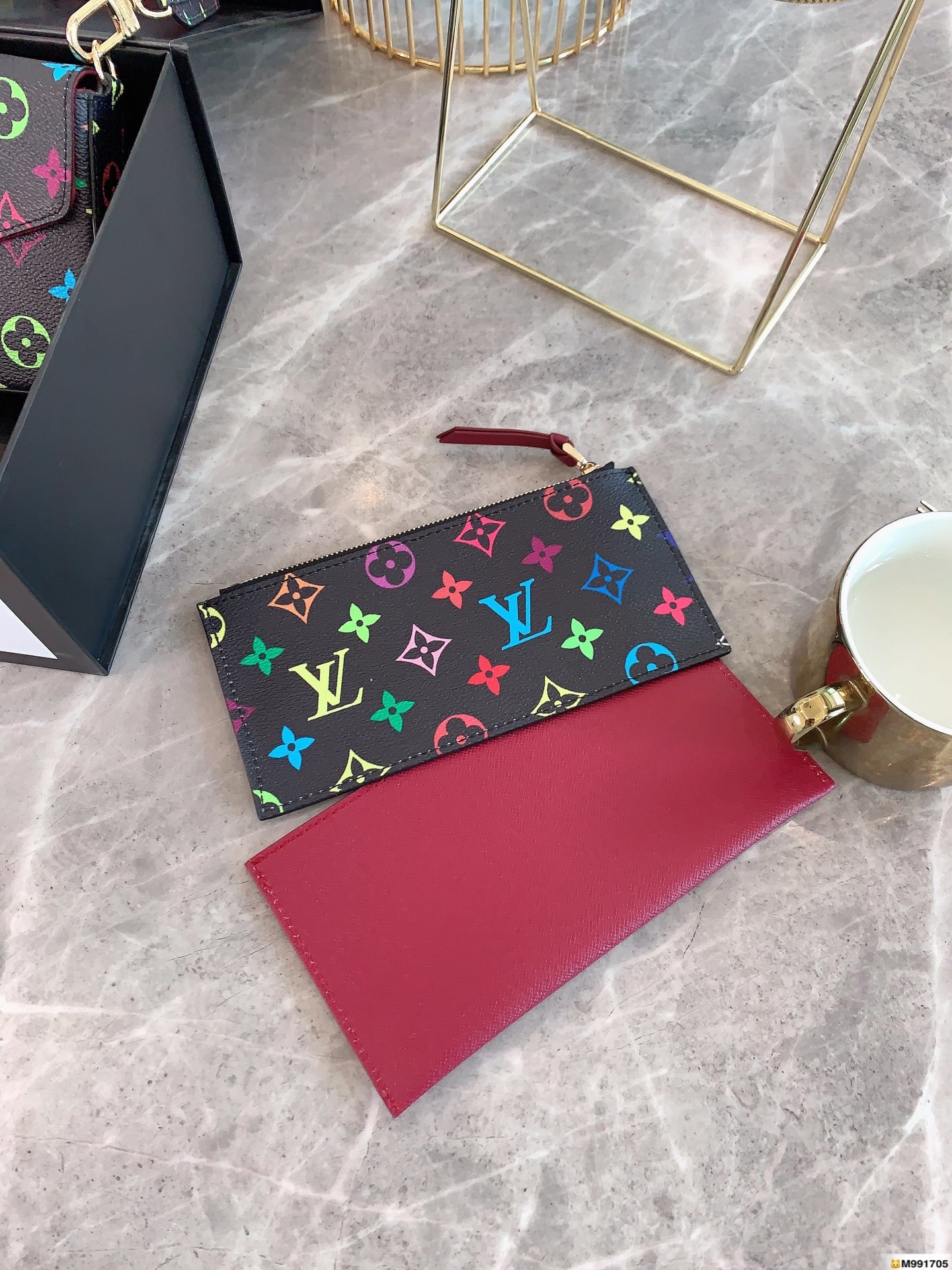 LV $51 gallery