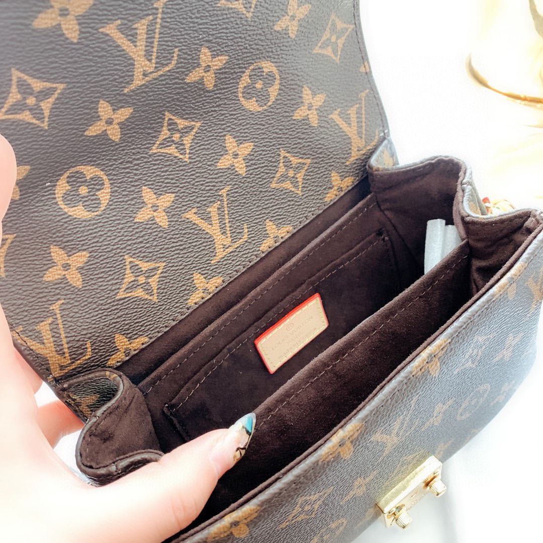 LV $52 gallery