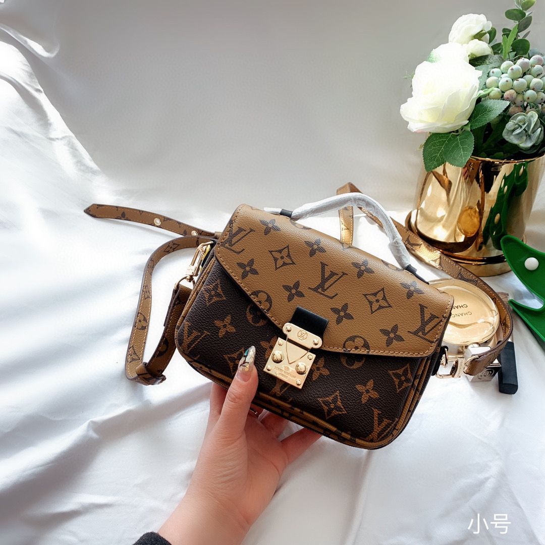 LV $52 gallery