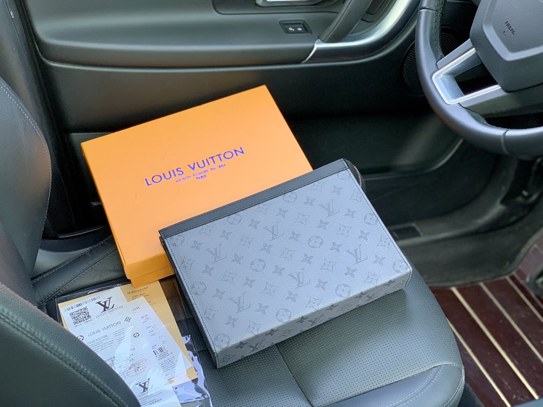 LV $52 gallery