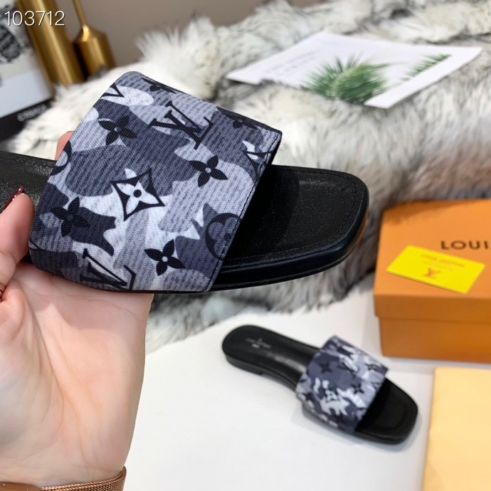 LV $53 gallery