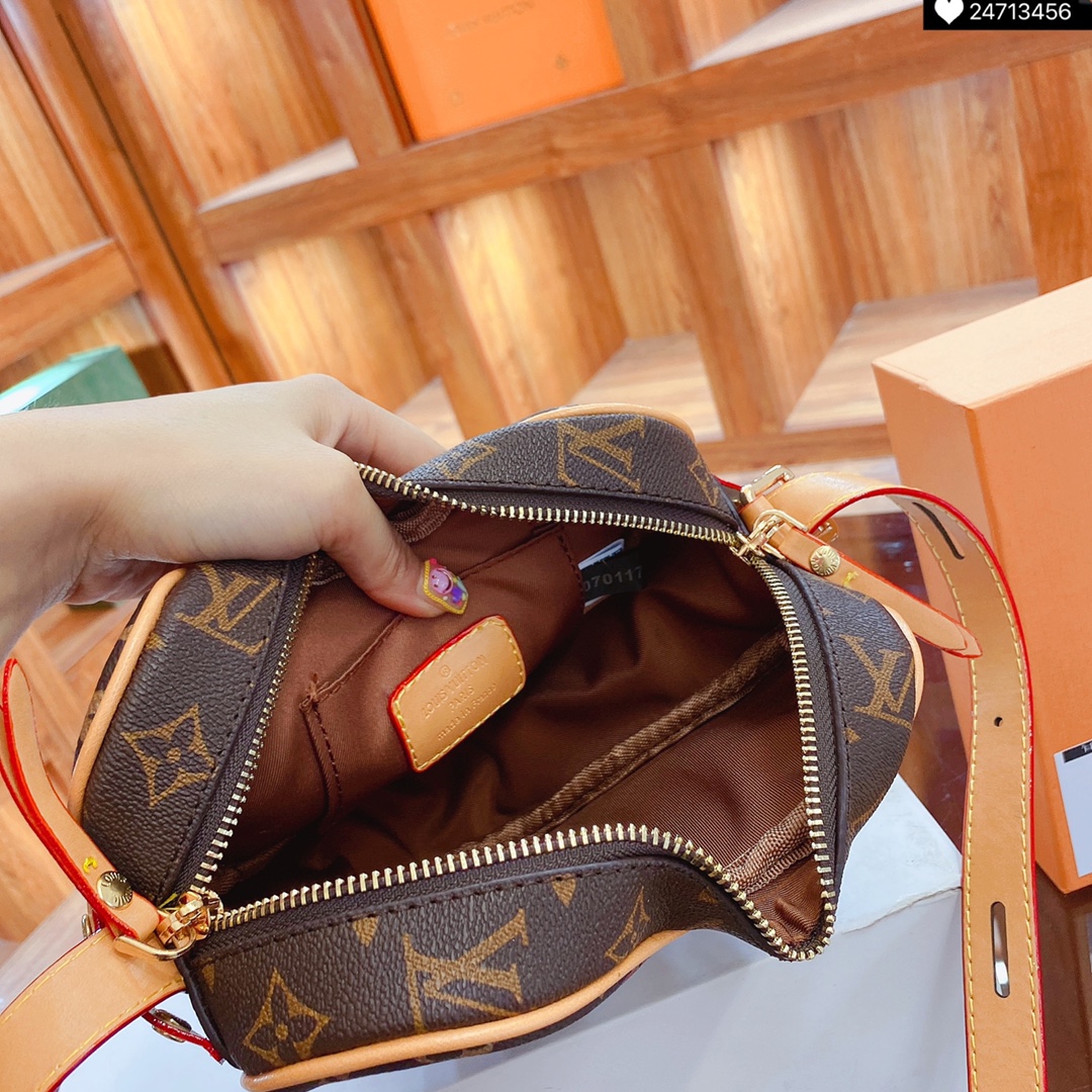 LV $53 gallery