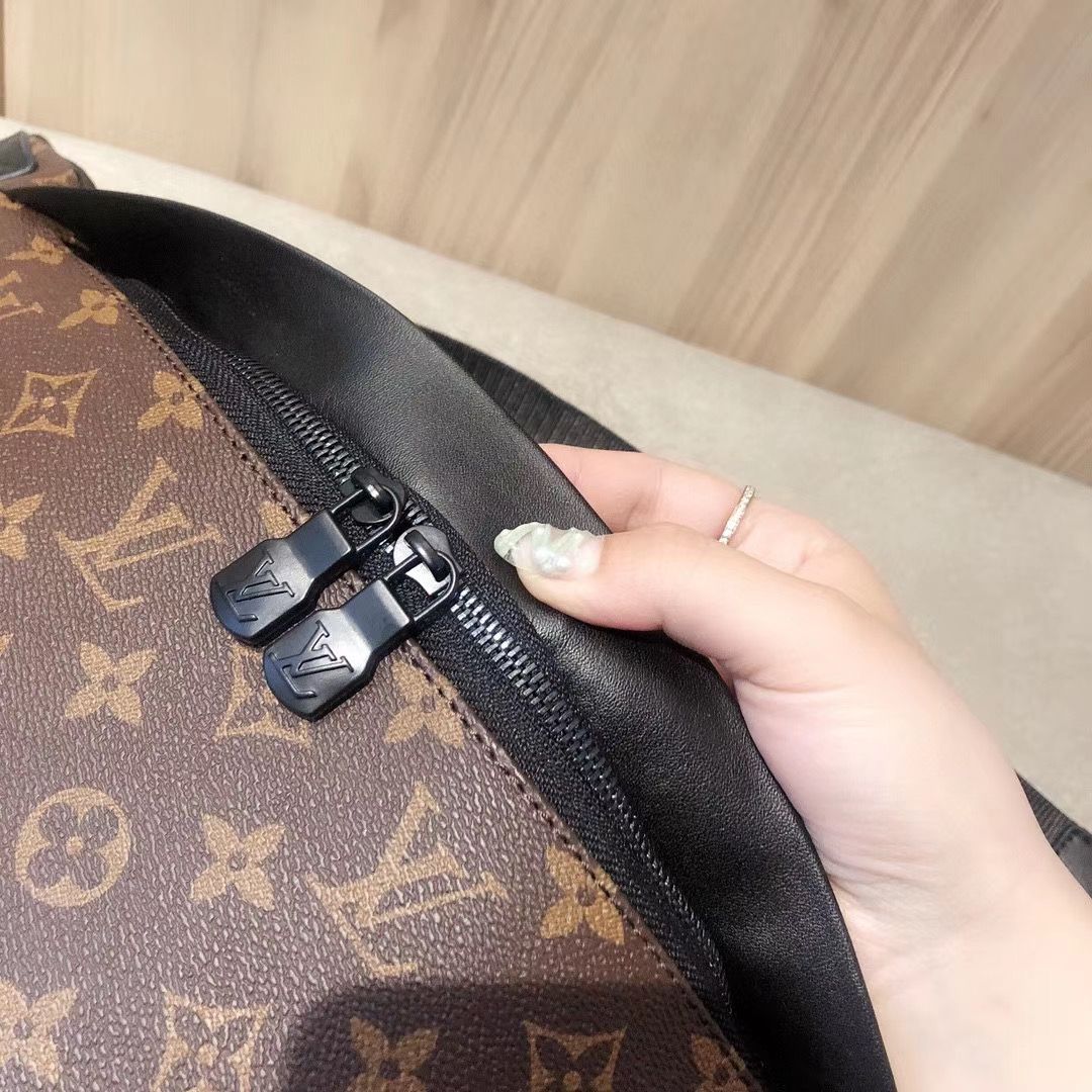 LV $53 gallery