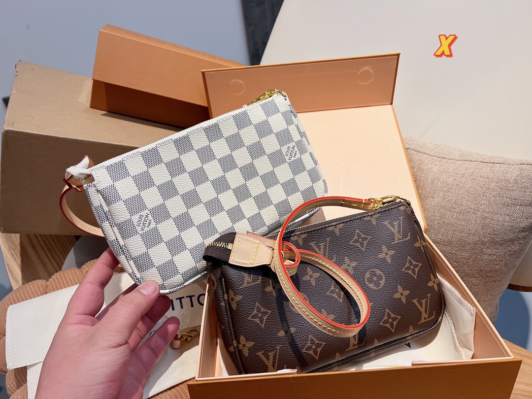 LV $54 gallery