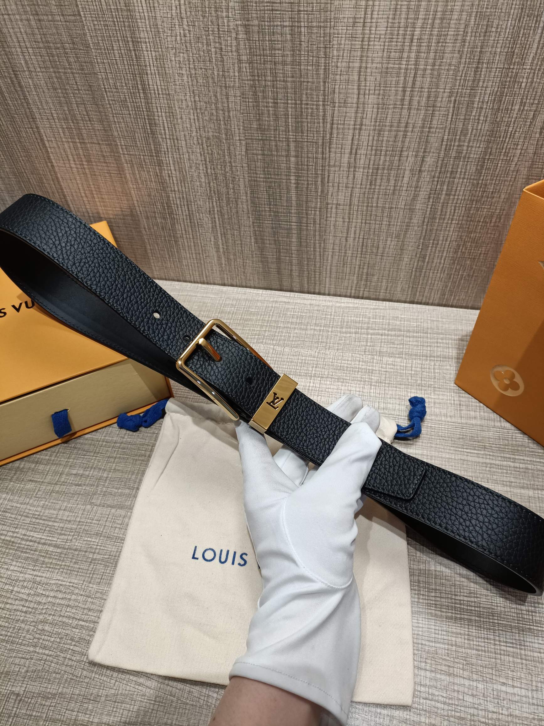 LV $55 gallery