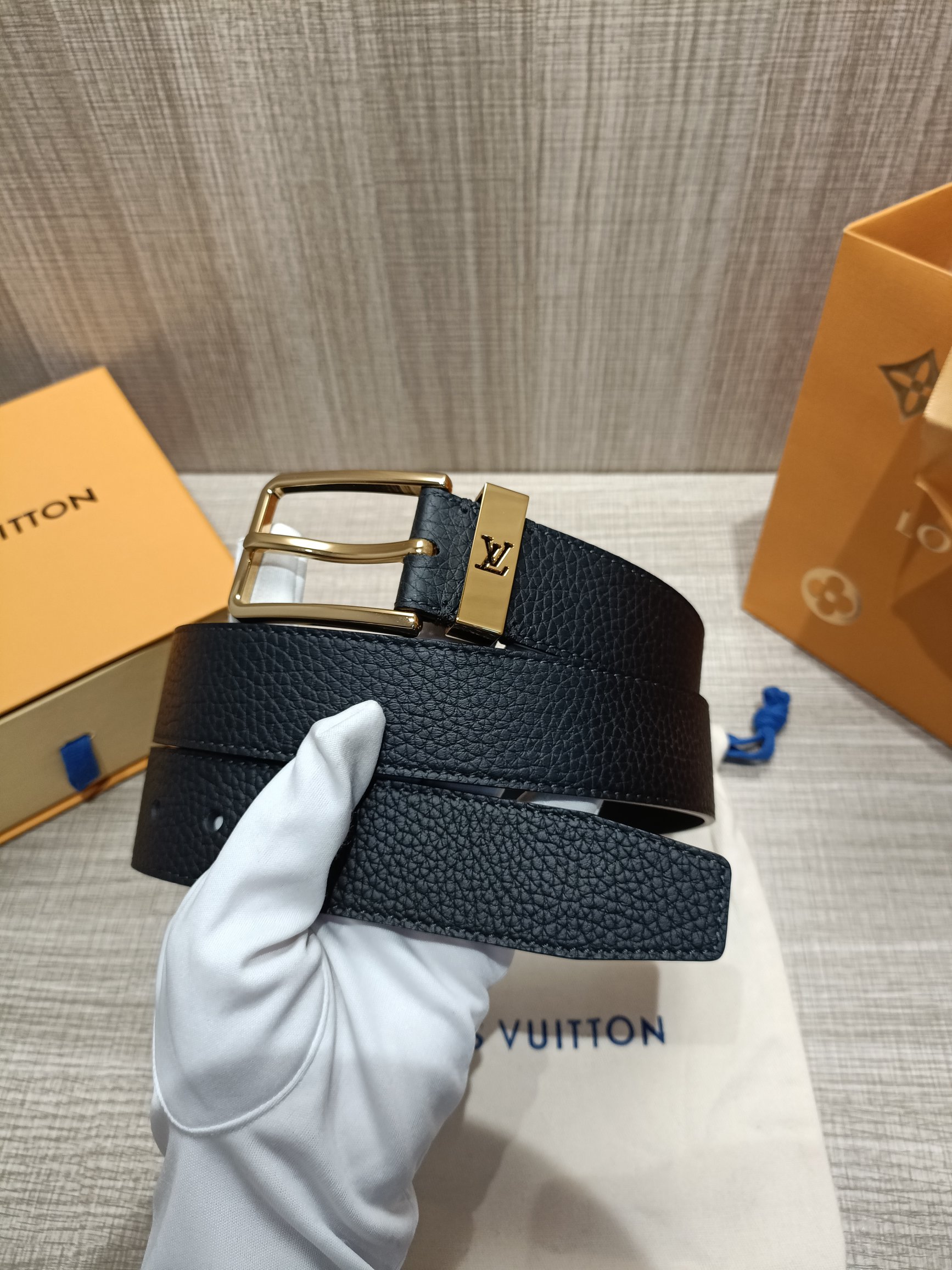 LV $55 gallery