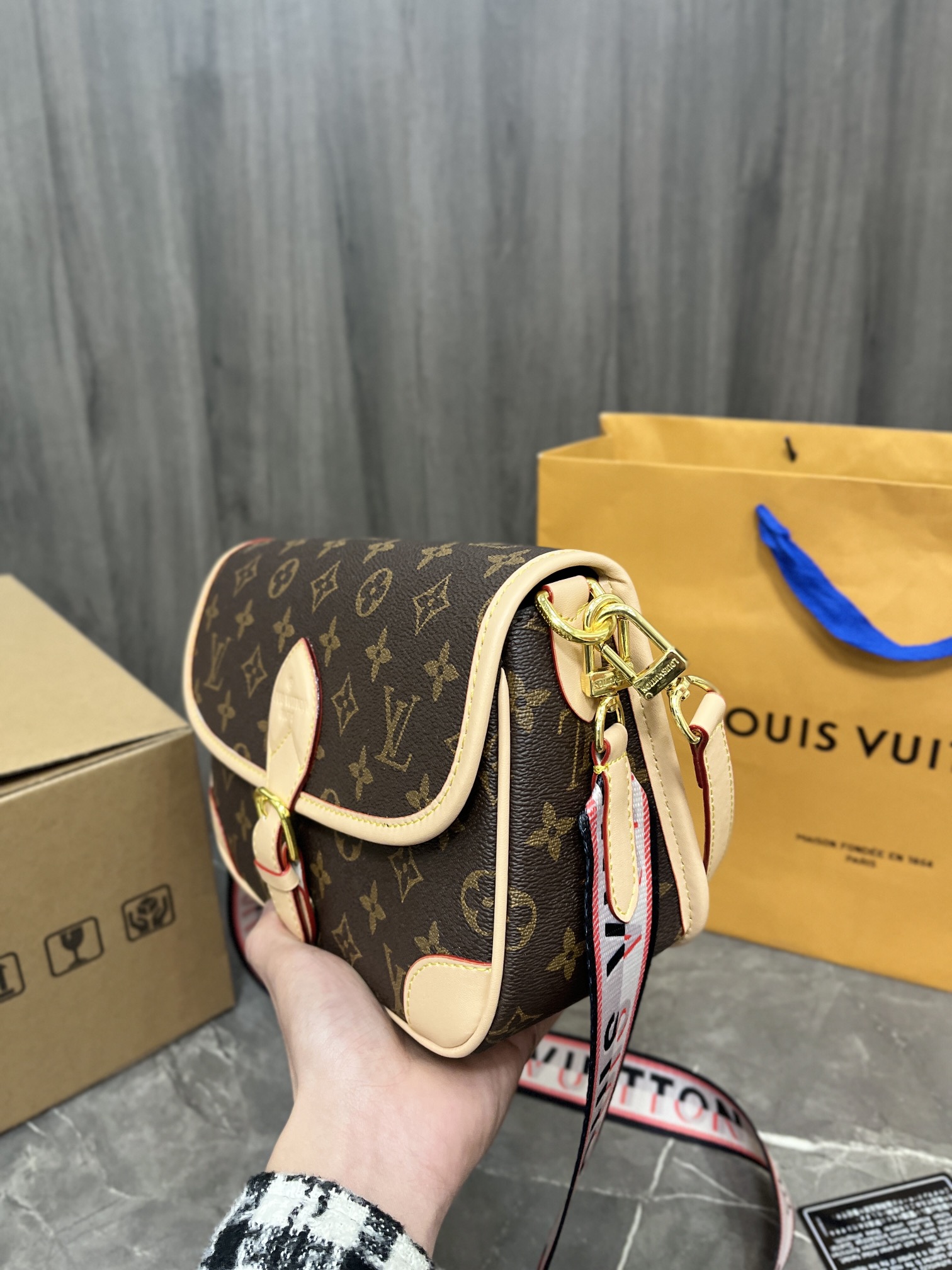 LV $55 gallery