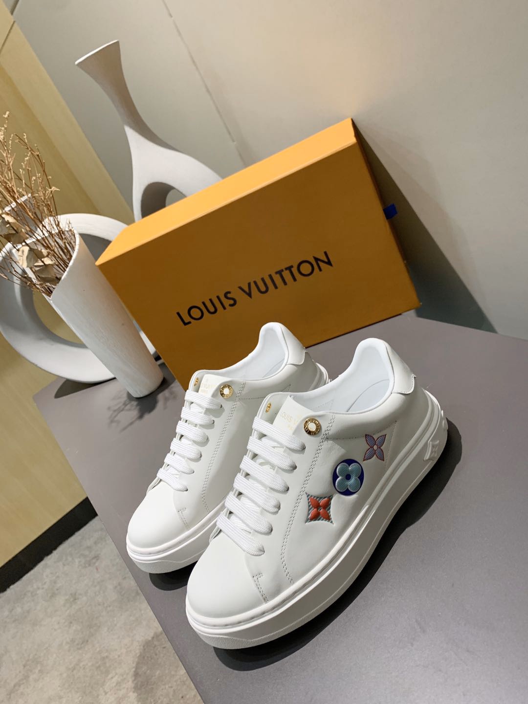 LV $58 gallery