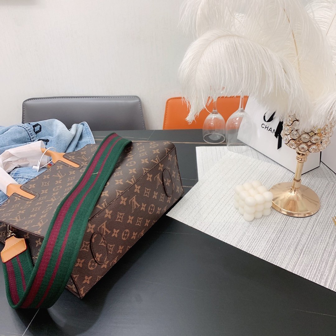 LV $58 gallery