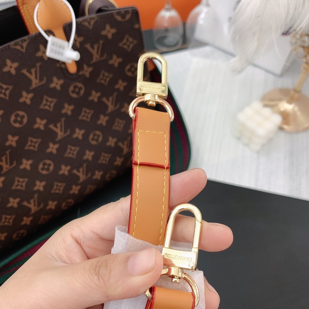 LV $58 gallery