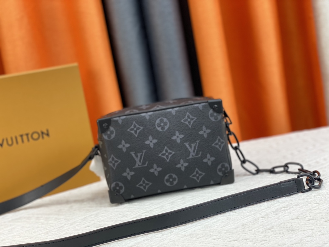 LV $58 gallery