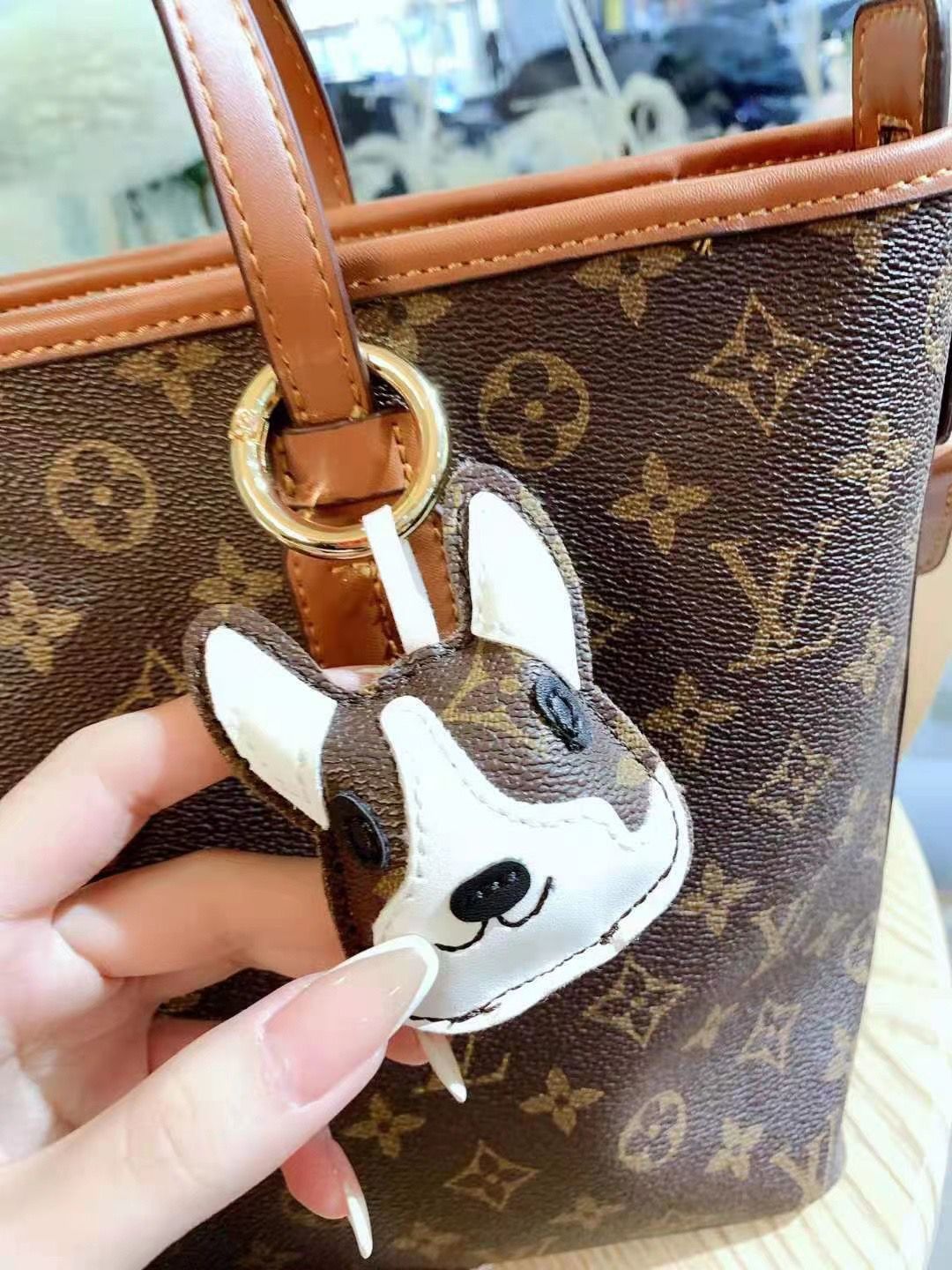 LV $58 gallery