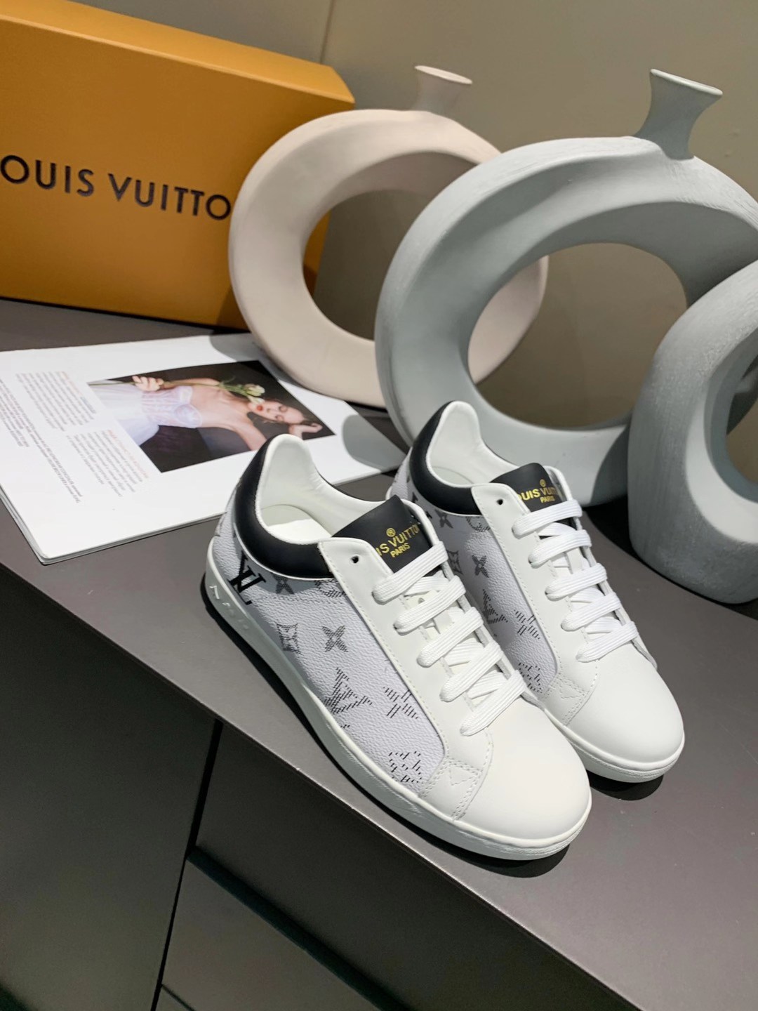 LV $58 gallery