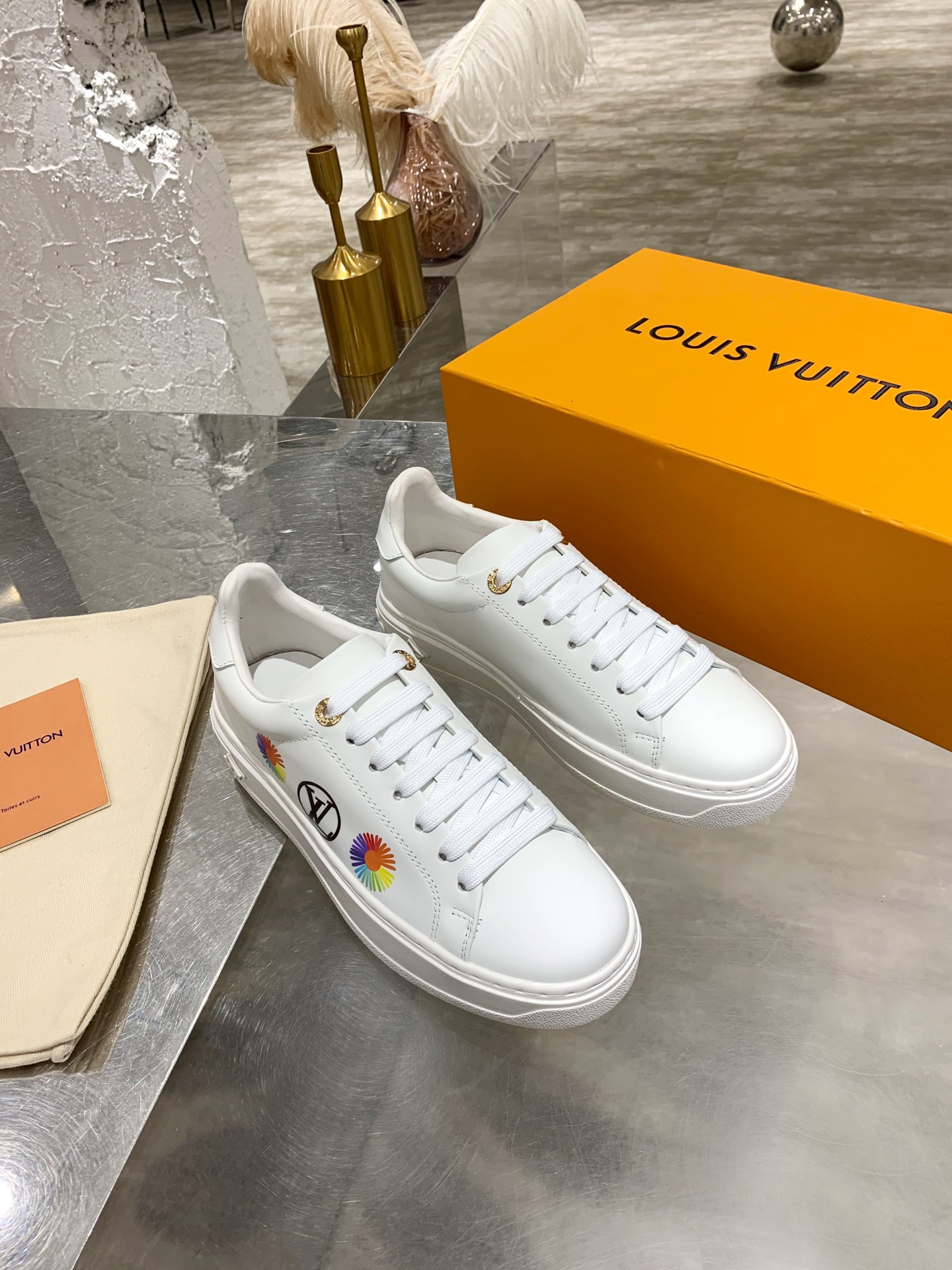 LV $58 gallery