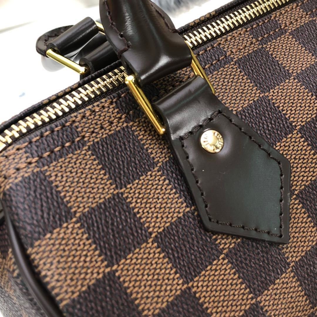 LV $58 gallery