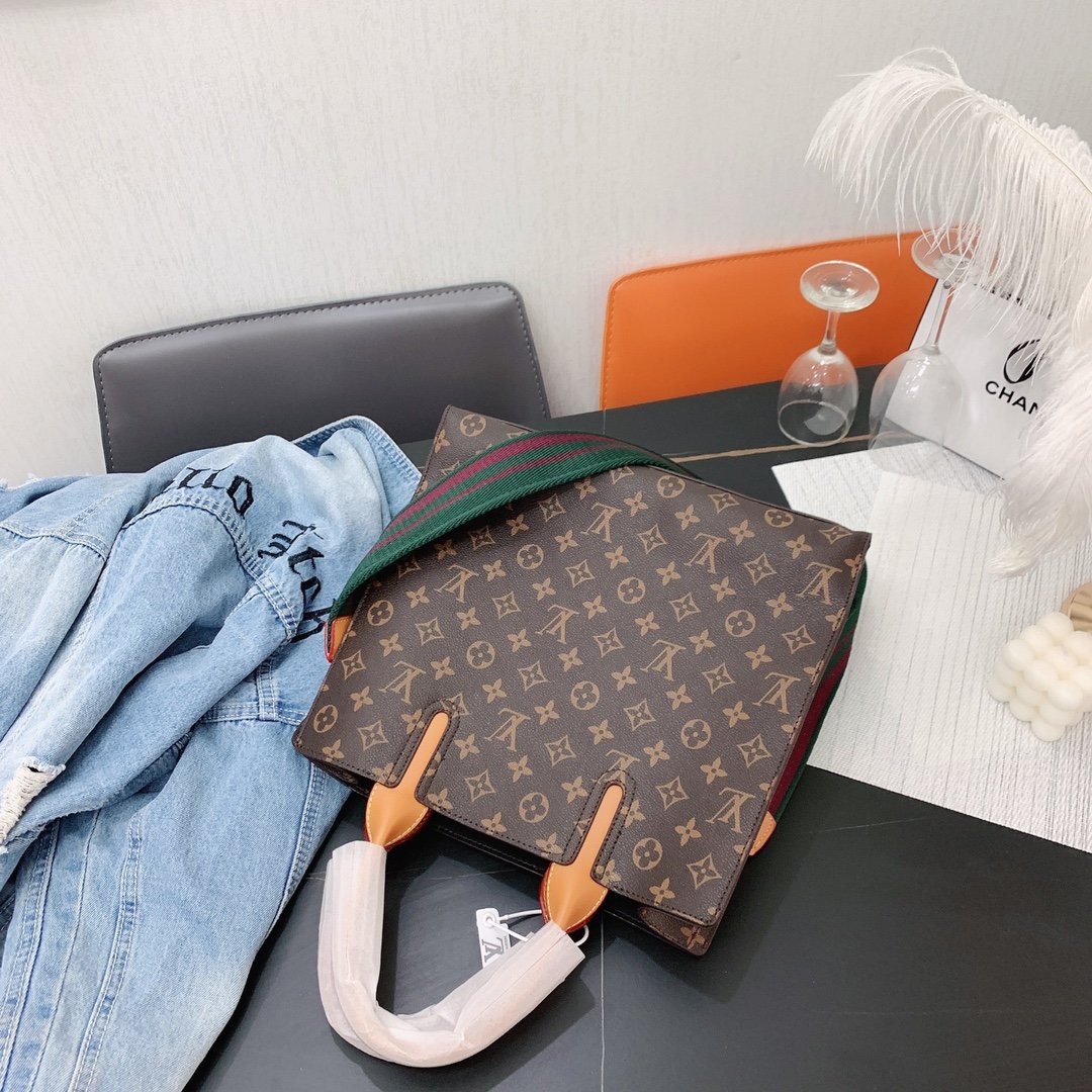 LV $58 gallery