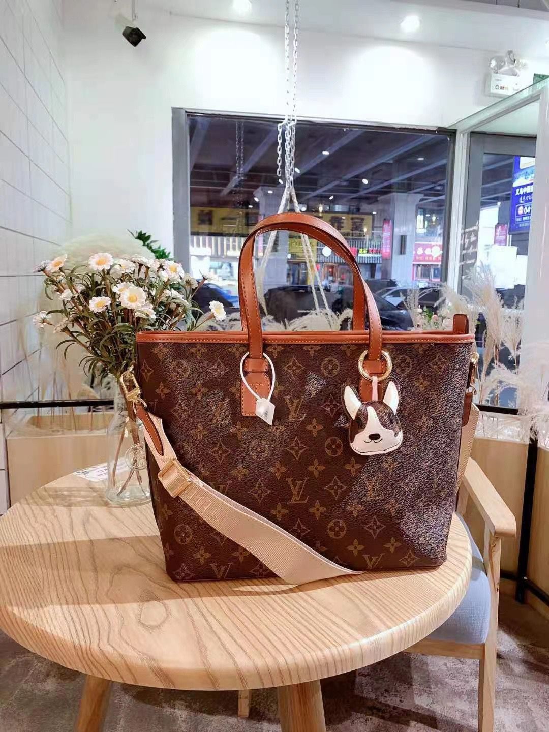 LV $58 gallery