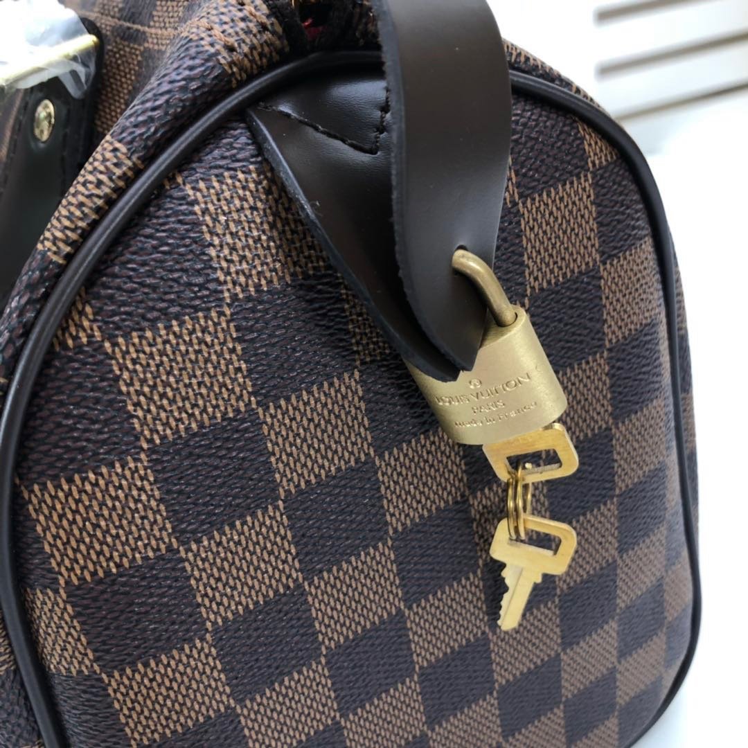 LV $58 gallery