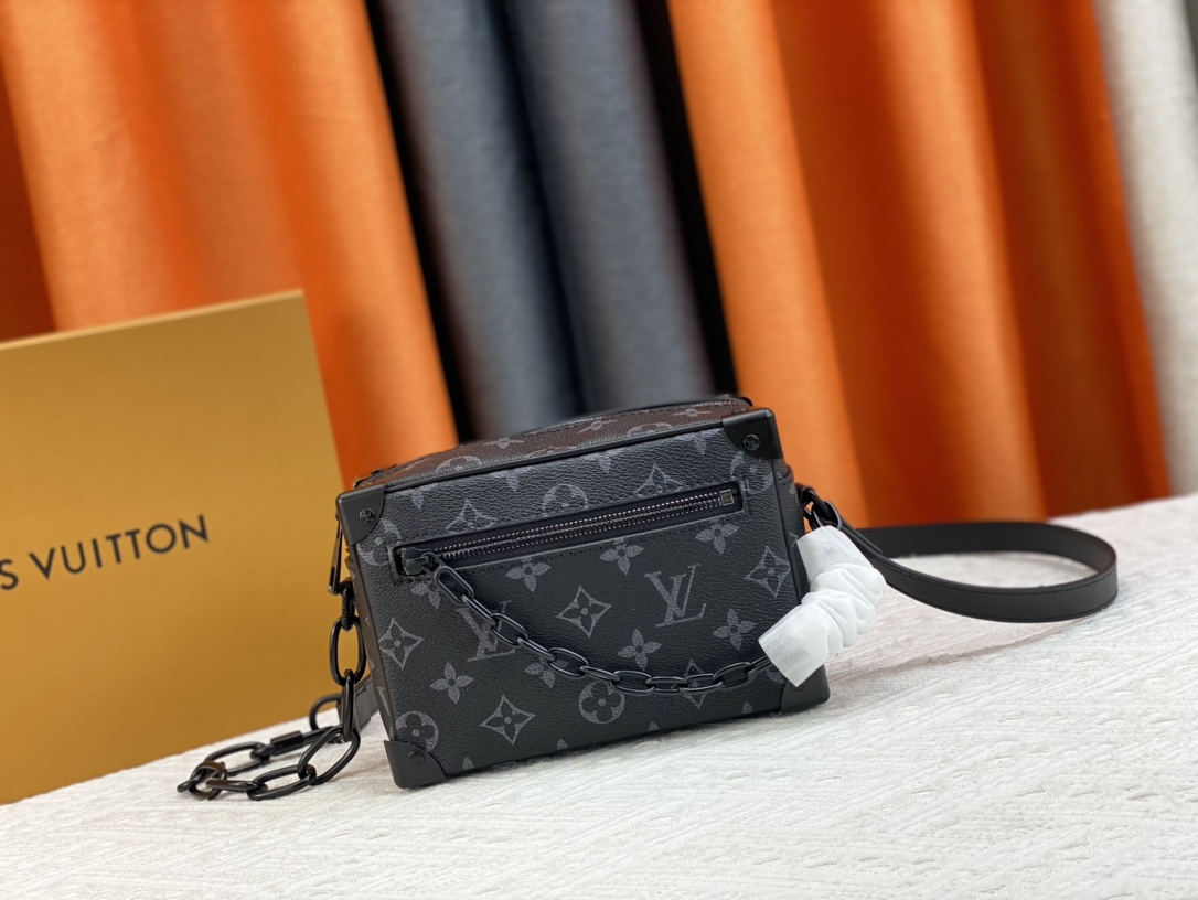 LV $58 gallery