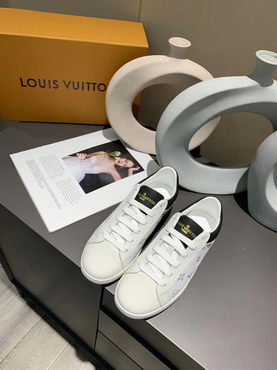 LV $58 gallery