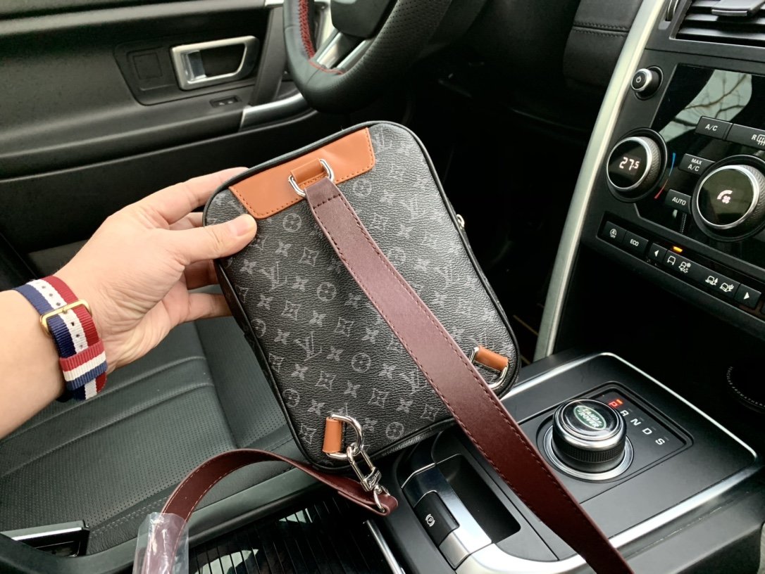 LV $60 gallery