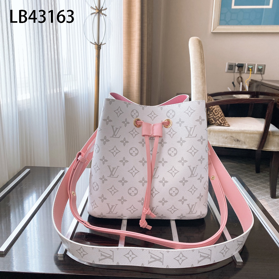 LV $60 gallery