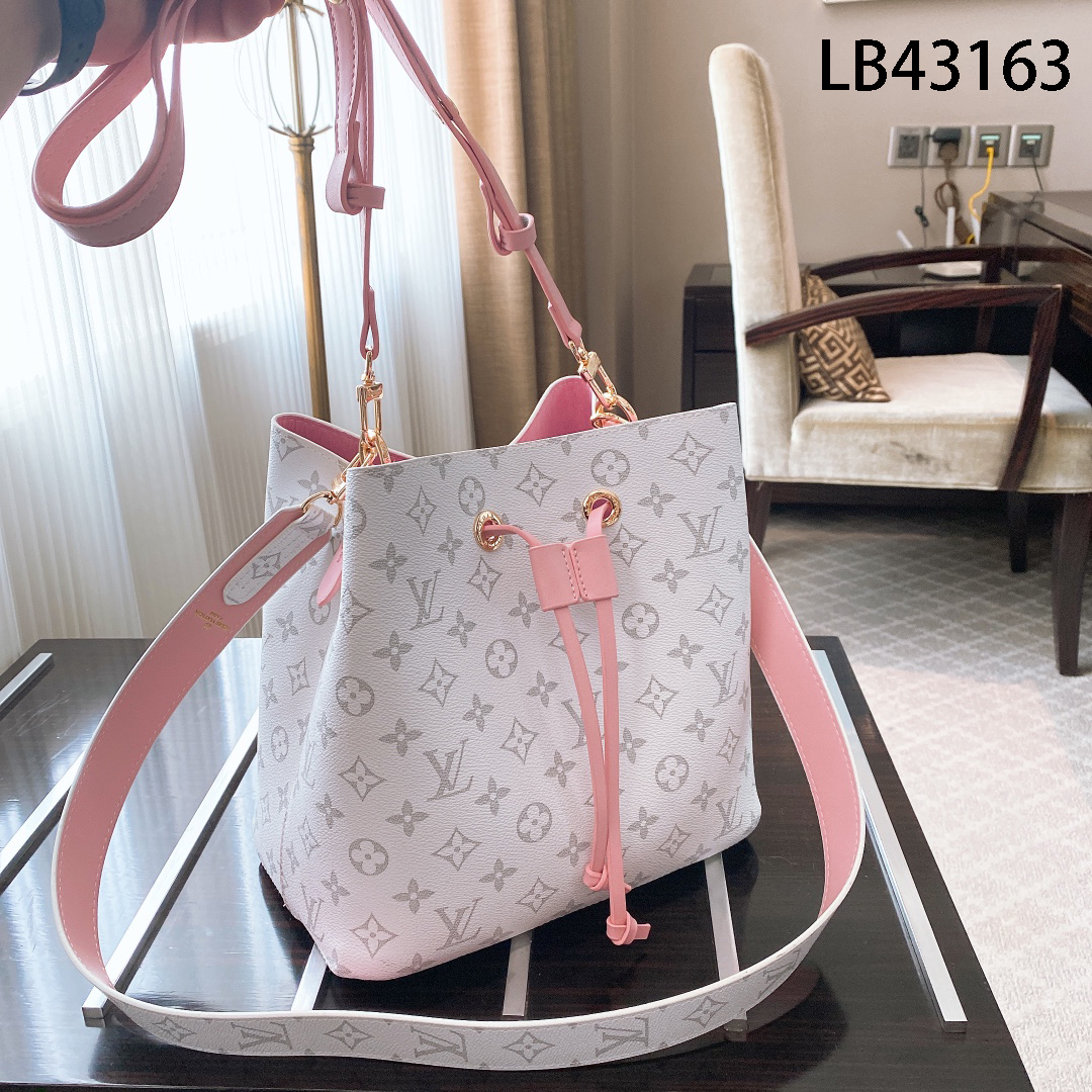 LV $60 gallery