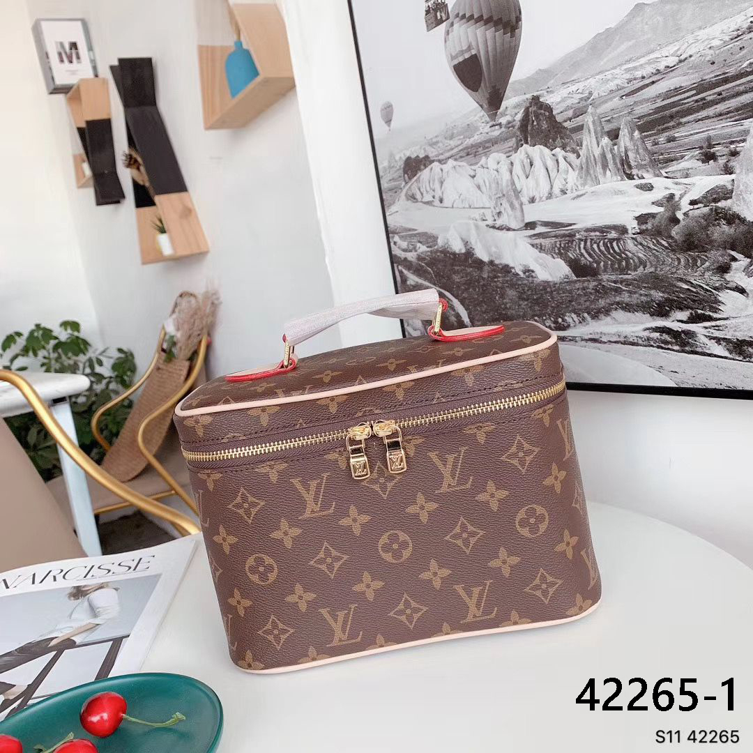 LV $60 gallery