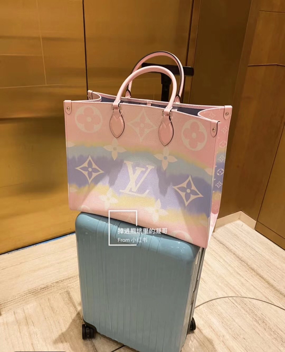 LV $60 gallery