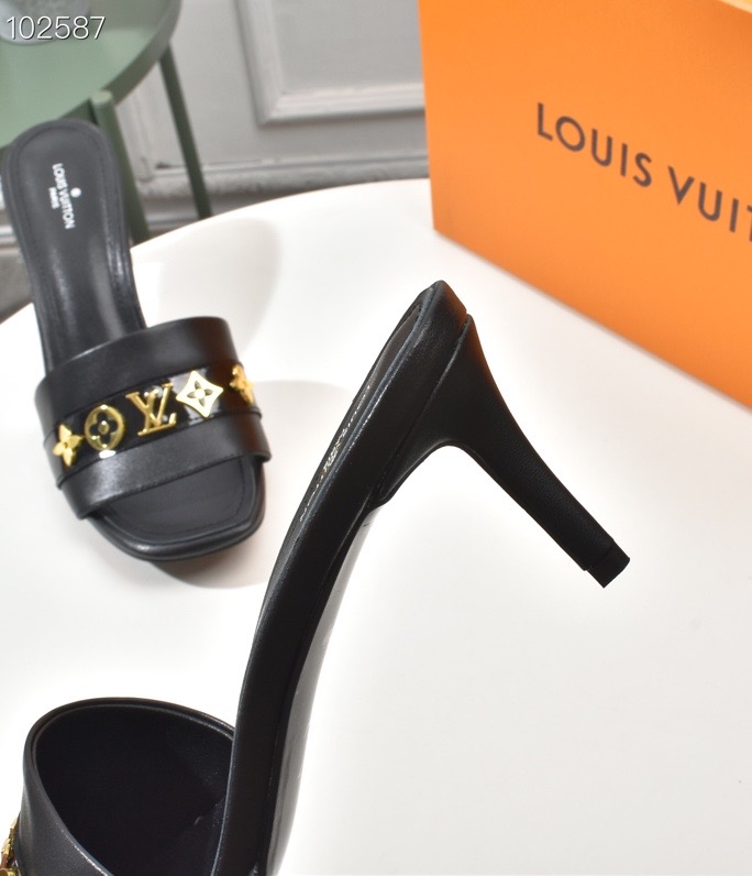 LV $60 gallery