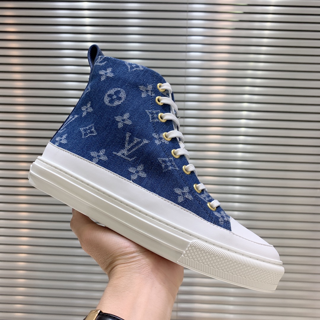 LV $61 gallery