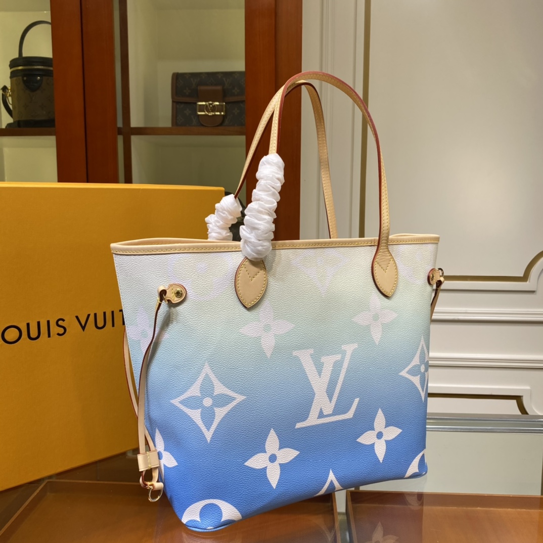 LV $61 gallery