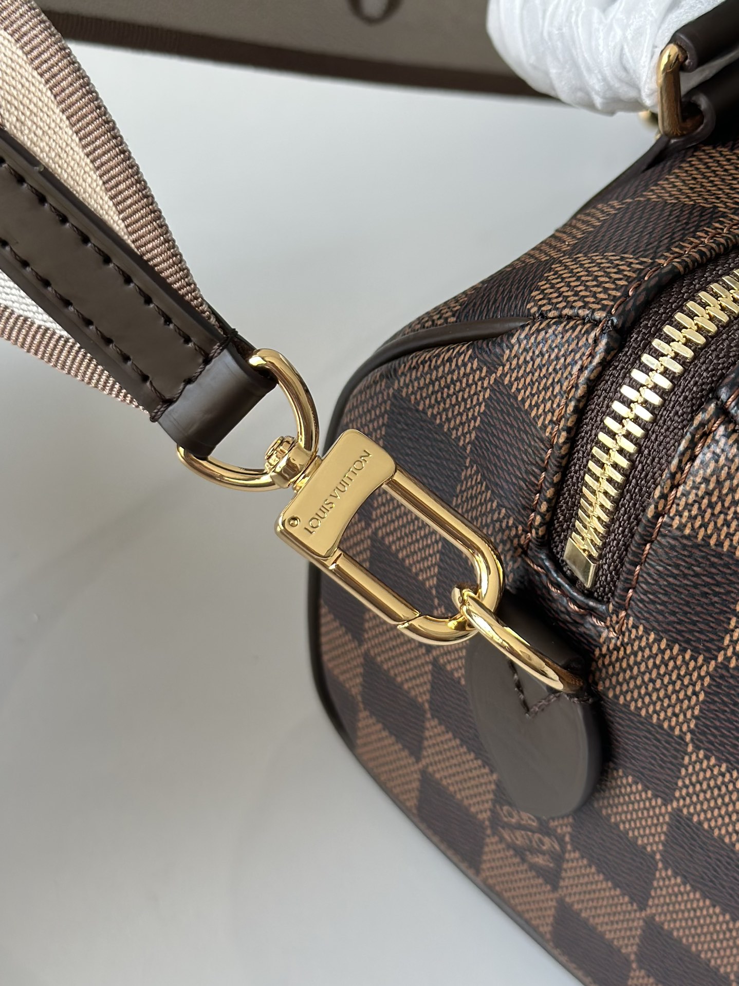 LV $61 gallery