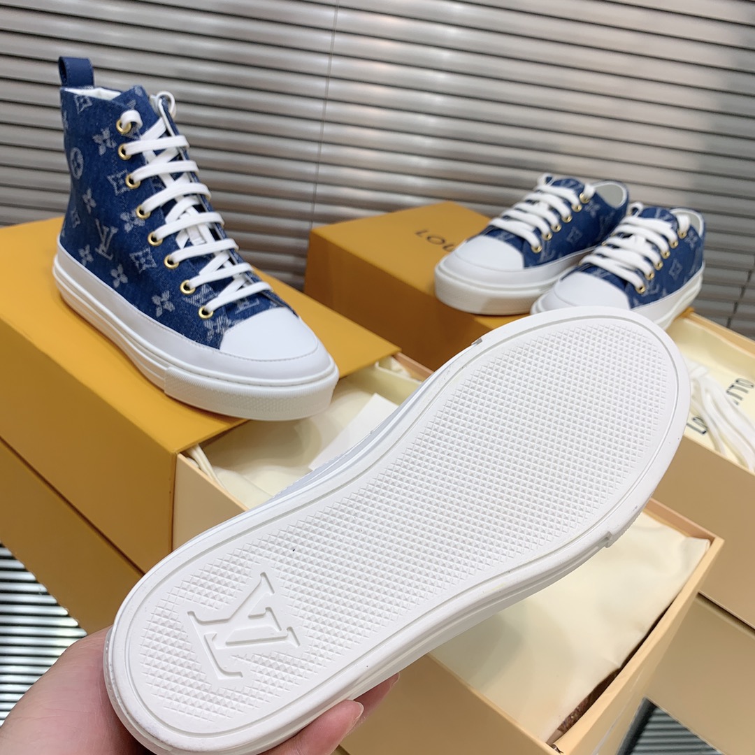 LV $61 gallery