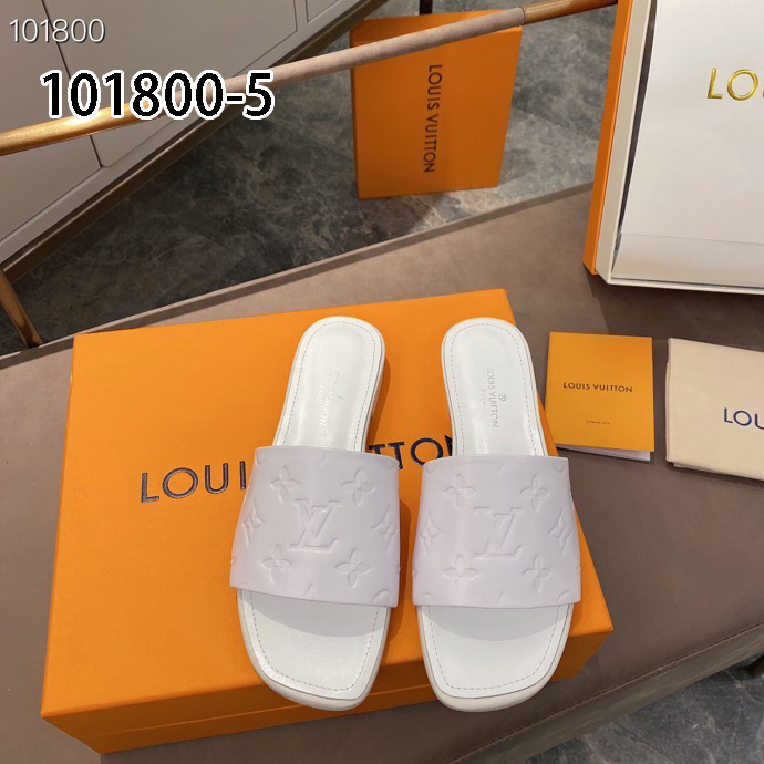 LV $61 gallery