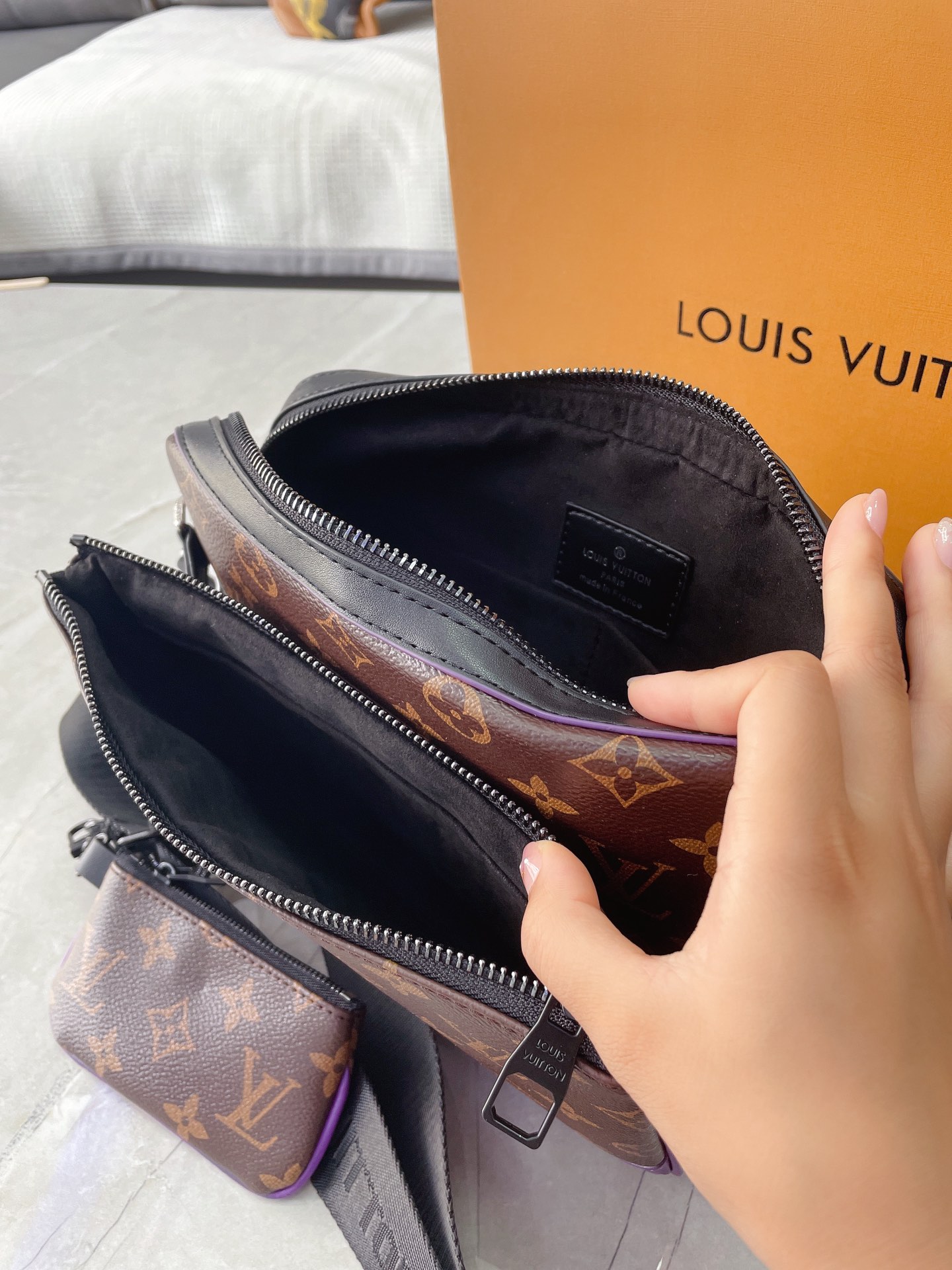 LV $62 gallery