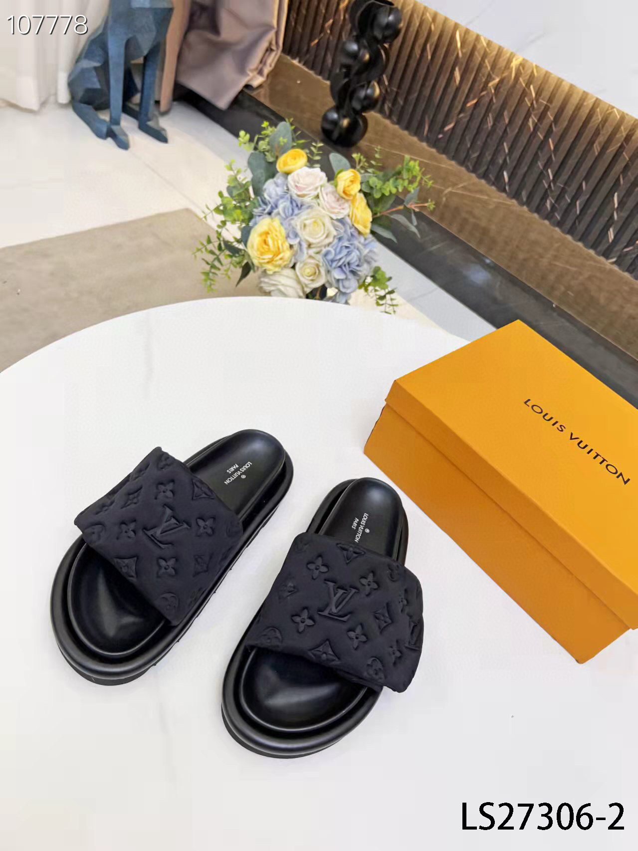 LV $62 gallery