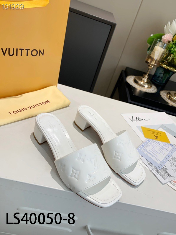 LV $62 gallery