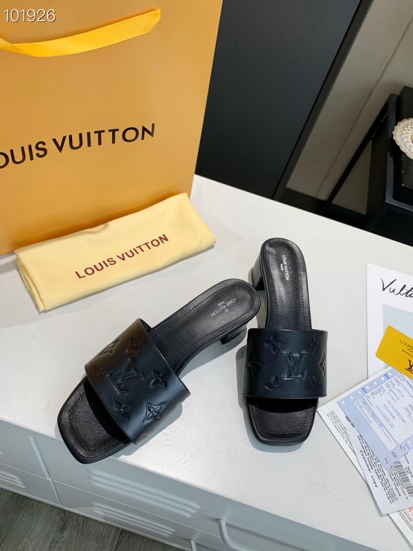 LV $62 gallery