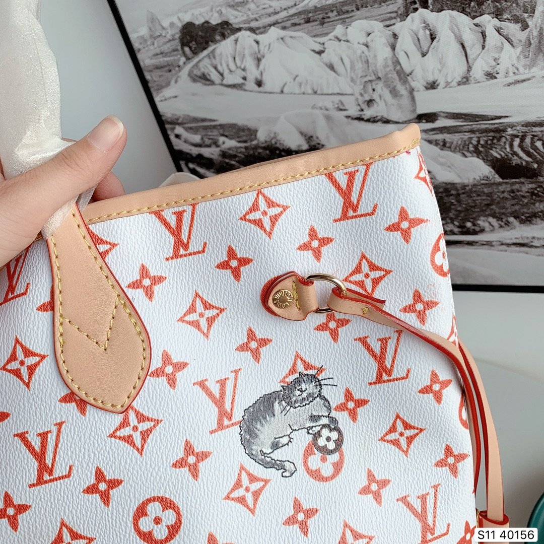 LV $62 gallery