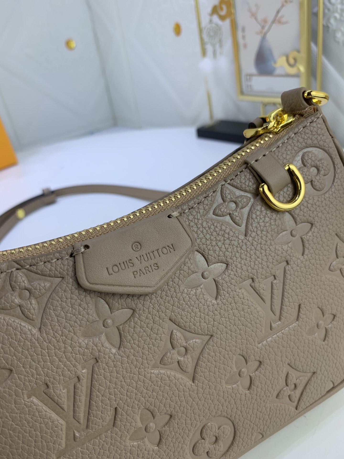 LV $62 gallery