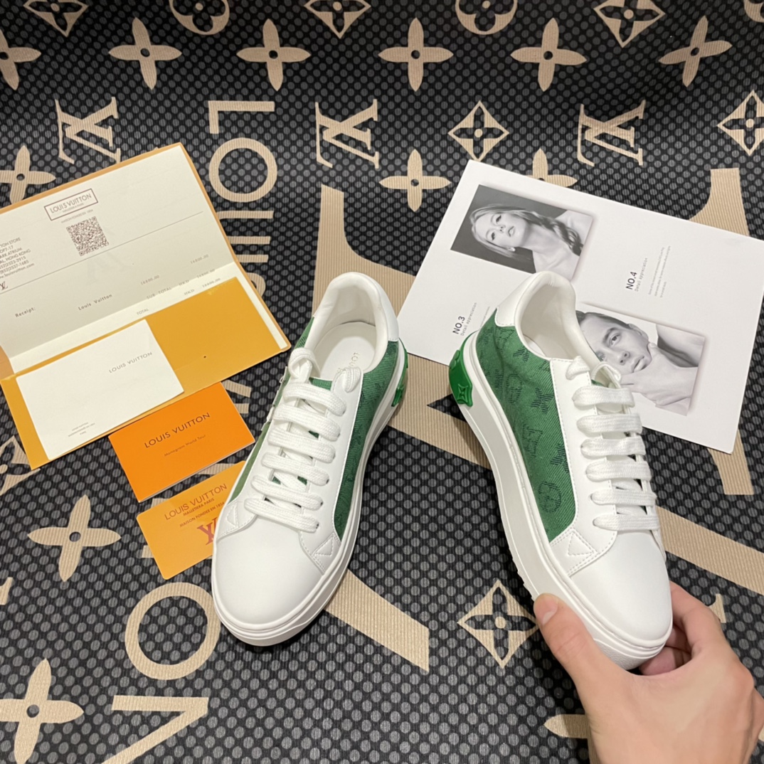 LV $62 gallery