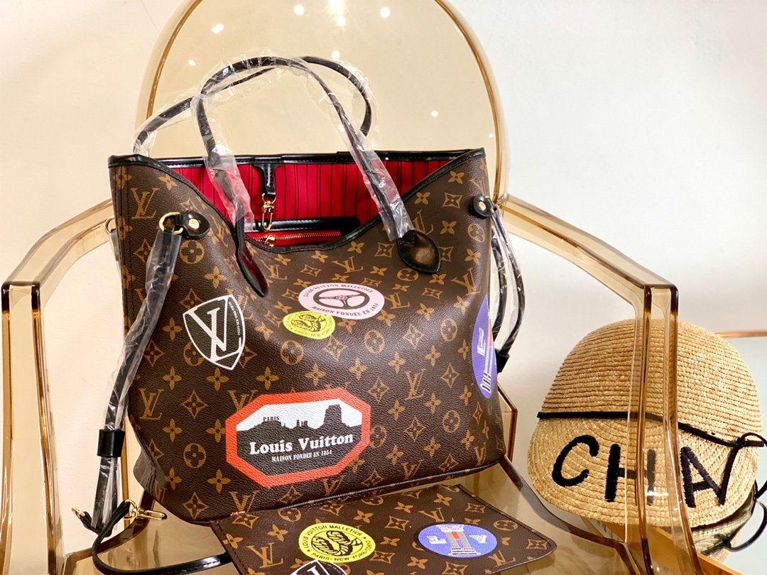 LV $62 gallery