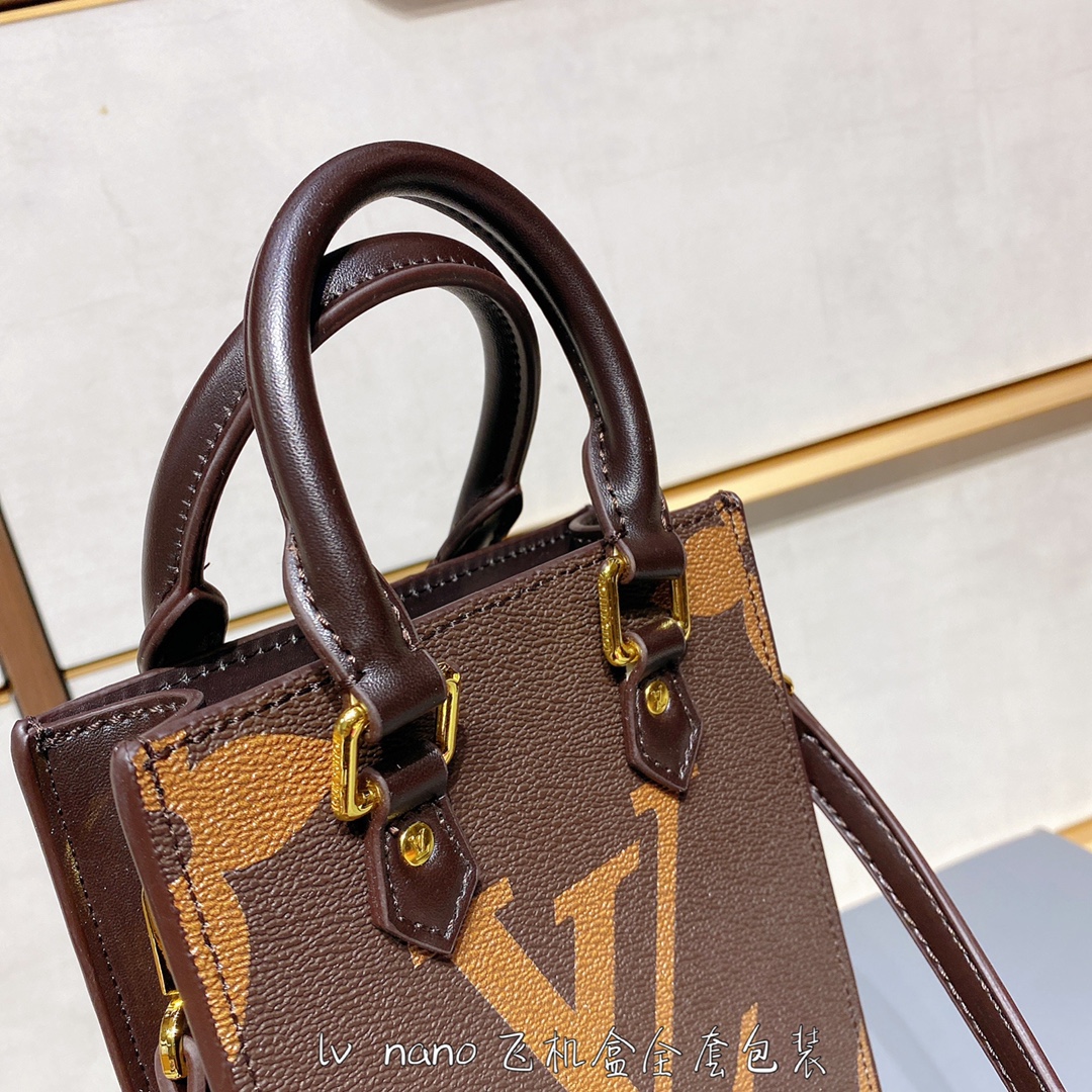 LV $62 gallery