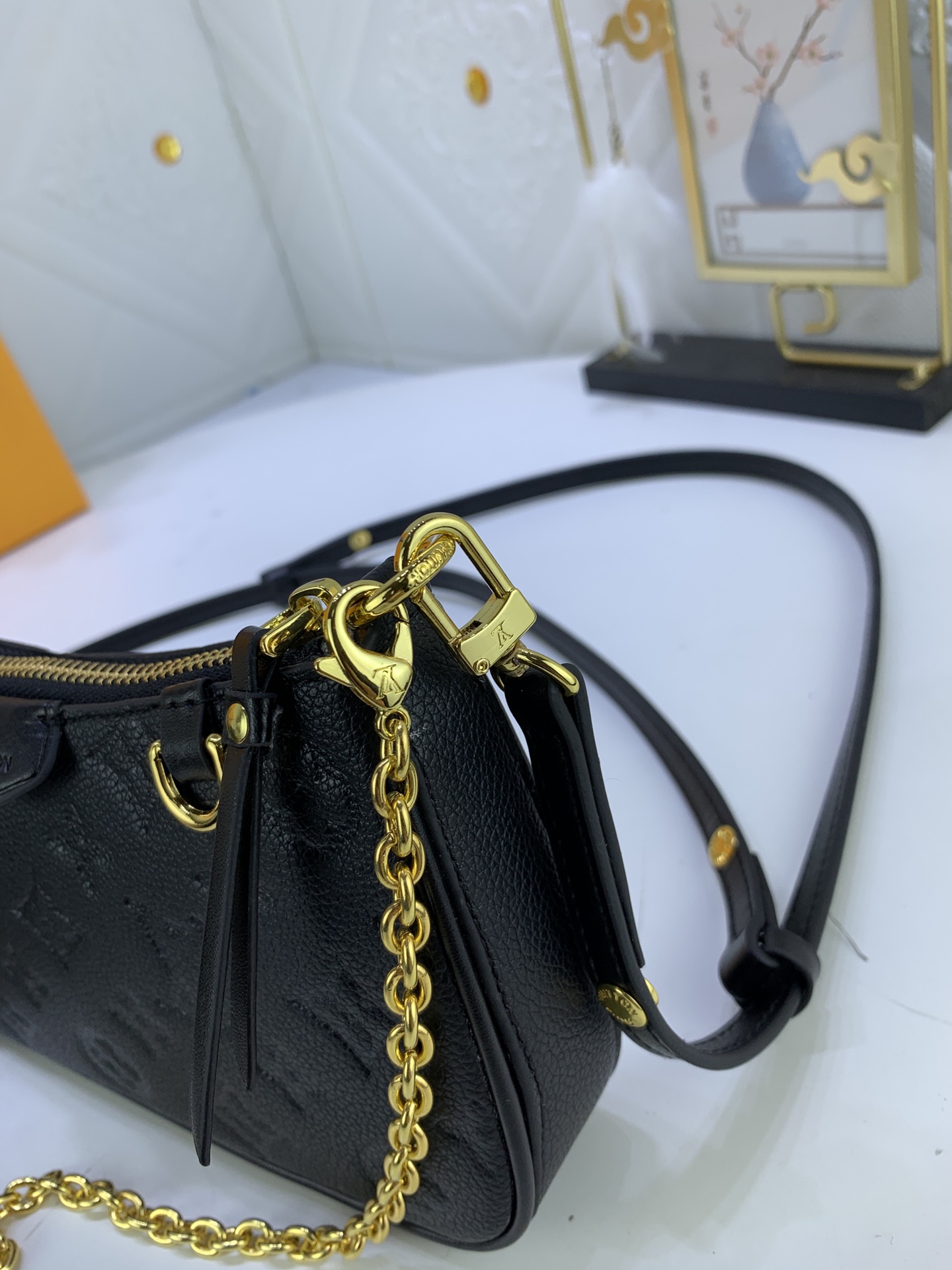 LV $62 gallery