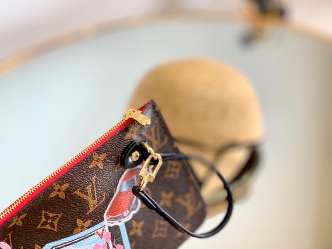 LV $62 gallery