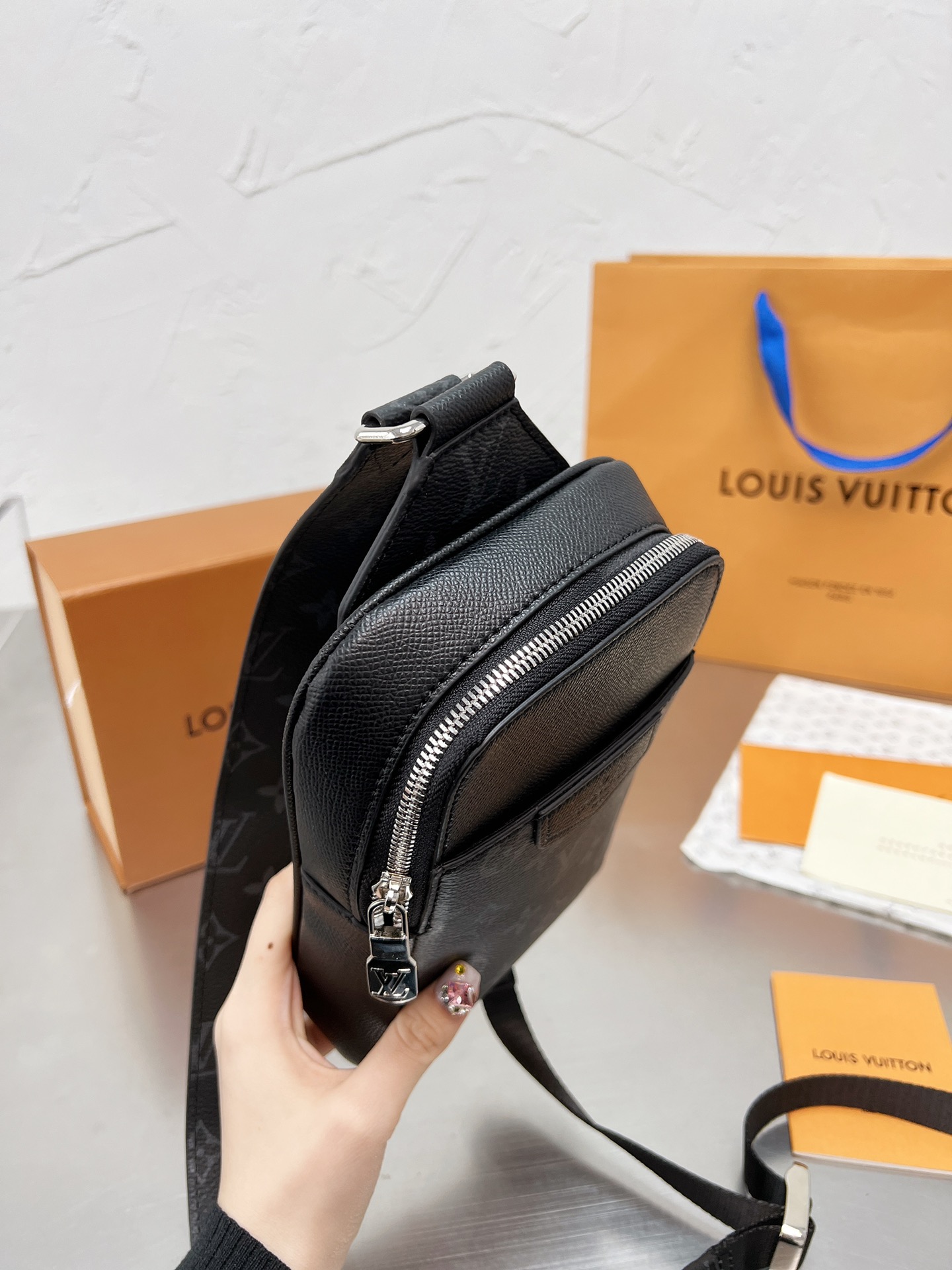 LV $62 gallery