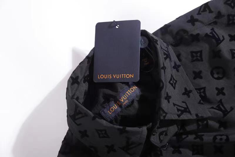 LV $62 gallery